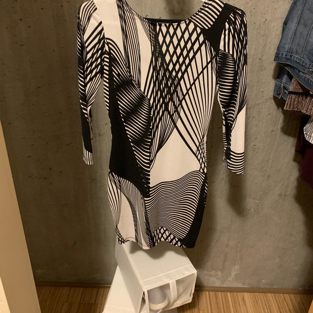 Cute going out dress- tight fitting! Size Small from Windsor!